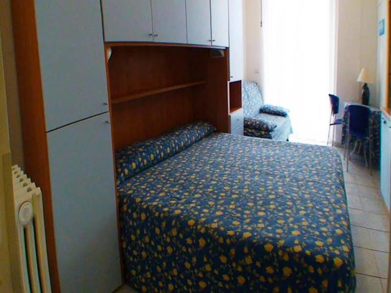 Hotel Residence Il Conero 2 Нумана Екстер'єр фото