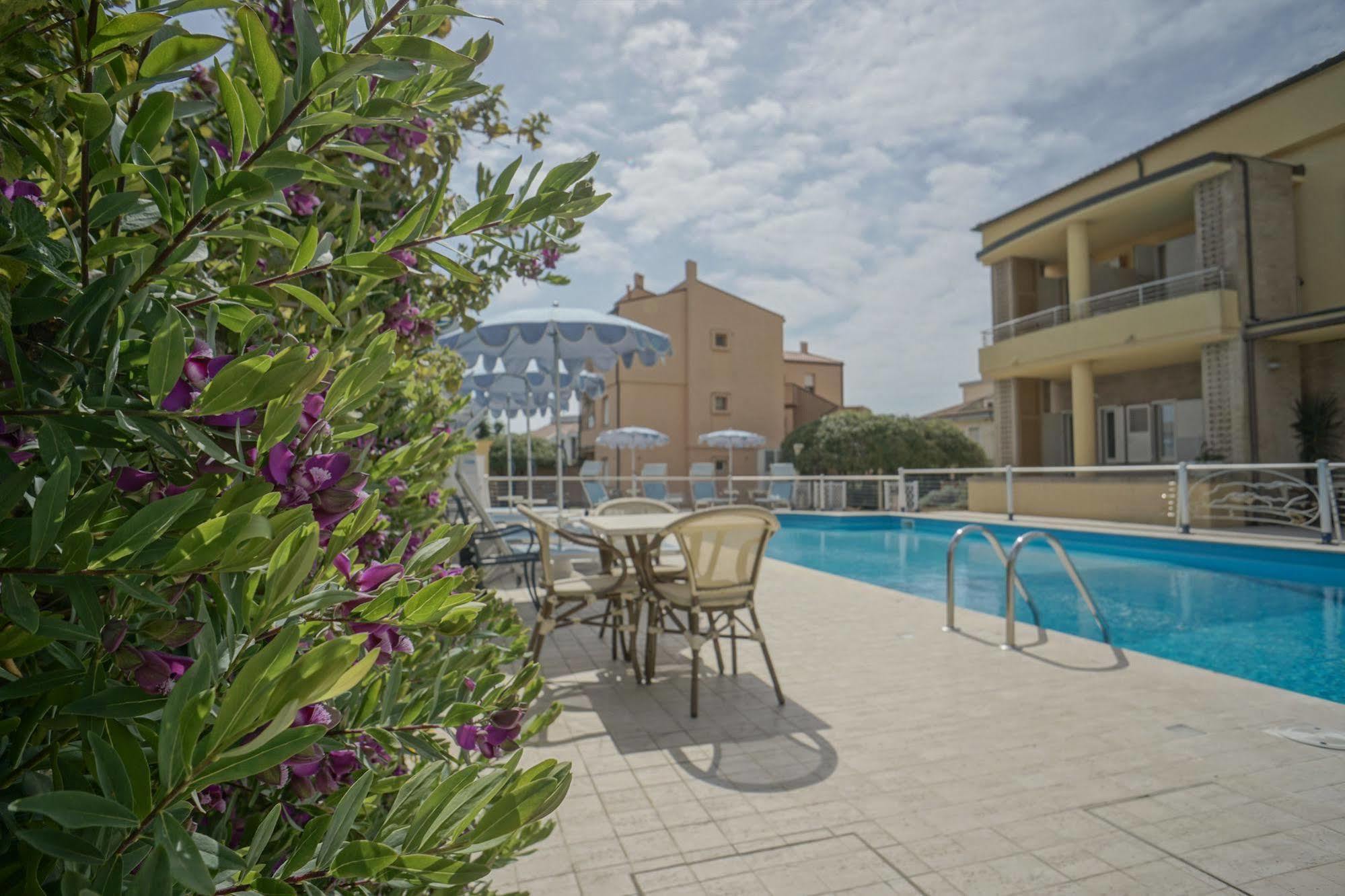 Hotel Residence Il Conero 2 Нумана Екстер'єр фото